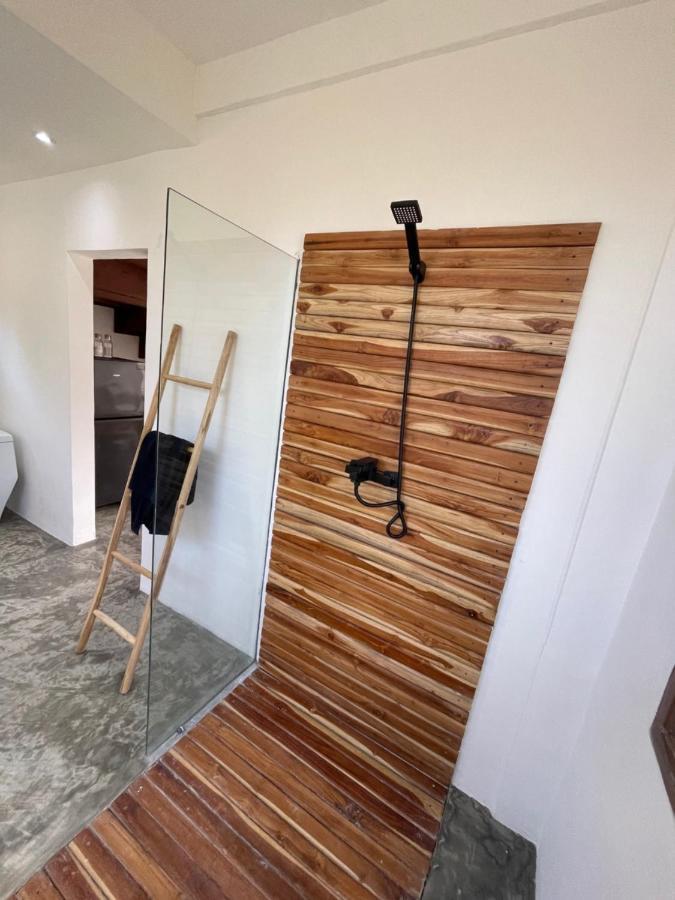 Villa Hola & Lofts Uluwatu (Bali)